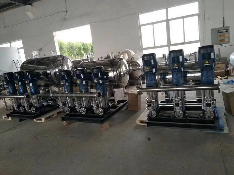 無負(fù)壓變頻供水設(shè)備 南方泵業(yè)